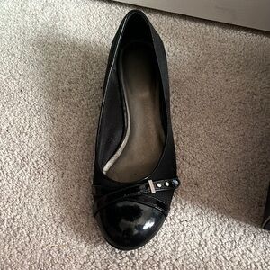 Black wedge shoes